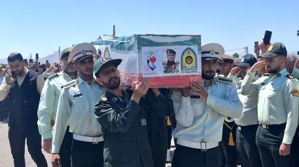 پیکر سرباز شهید عباس پناهی کهبر تشیع شد