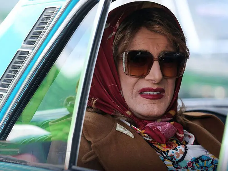 ۱۰ مرد زن‌پوش سینمای ایران/ از رکورد داری اکبر عبدی تا «خانم والده» عطاران+ تیزر