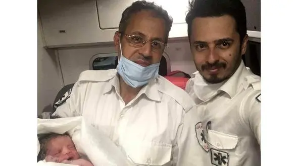 تولد نوزاد در تاکسی یک تهرانی / بامداد امروز رخ داد +عکس