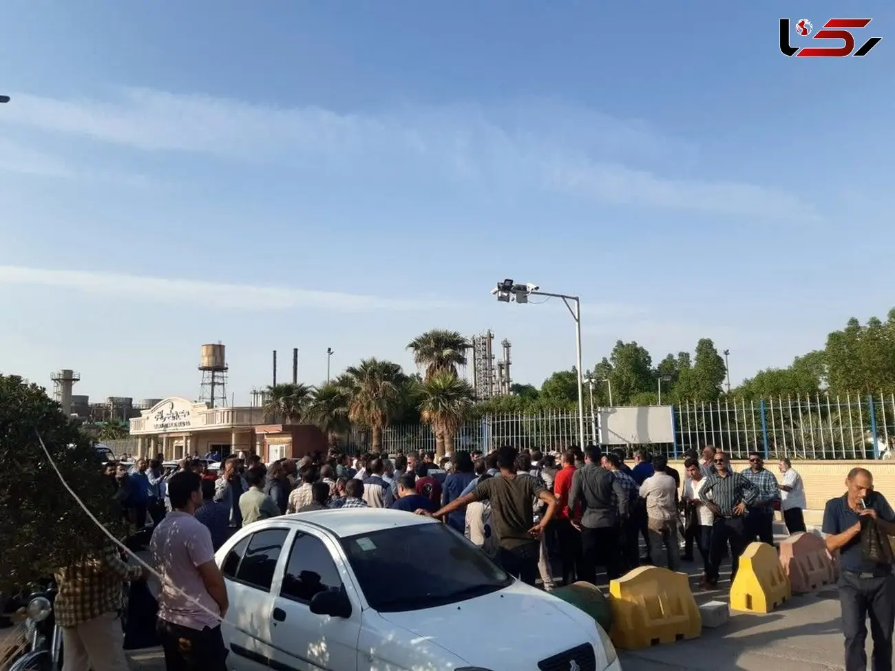 اعتراض کارکنان پتروشیمی آبادان به عدم تحقق مطالبات