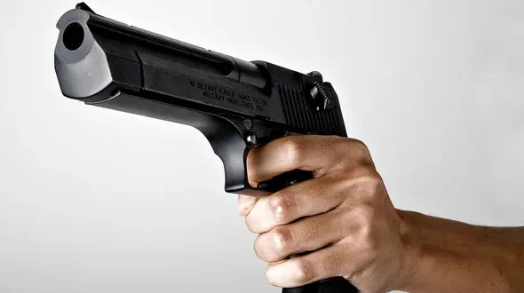 خودکشی وحشتناک جوان 16 ساله در پارس آباد