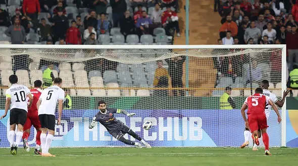 واکنش بیرانوند به رسیدن ۱۰۰ کلین شیت در پرسپولیس + عکس