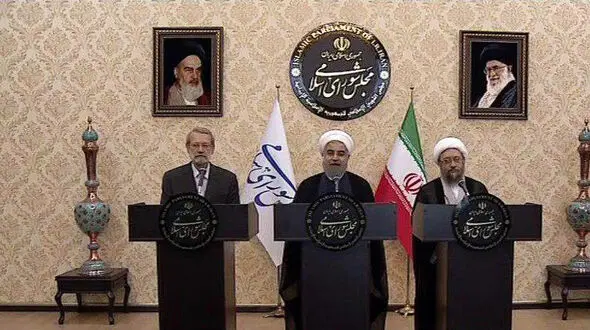 حرف های  رئیس جمهور  پس از پایان مراسم تحلیف در نشست خبری 