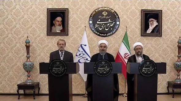 حرف های  رئیس جمهور  پس از پایان مراسم تحلیف در نشست خبری 