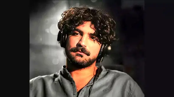 فیلم آواز باشکوه عرفان طهماسبی !  / آهنگ هزار و یک شب با روحتان بازی می کند !