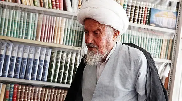 برای این روحانی مشهور ایران دعا کنید / او وضعیت خوبی ندارد+عکس
