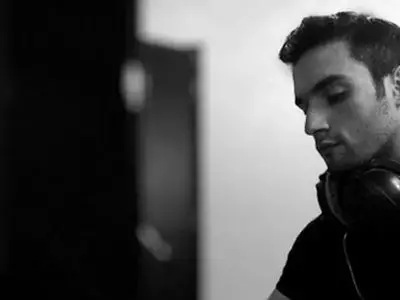 فیلم/ پسر رسول خادم: پدرم منو از 5سالگی به کلاس موسیقی فرستاد تا من کشتی‌گیر نشوم و همیشه پیگیر کارهای من بود تا...