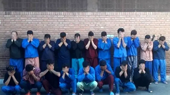 دستگیری  ۱۹ عضو شرکت "کیونت"+ عکس