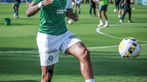 بازیکن جدید خارجی پرسپولیس رسید