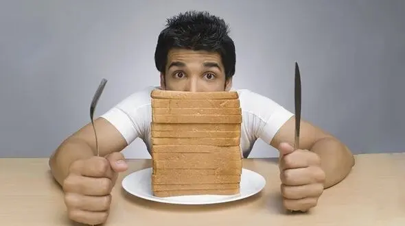 چرا مدام گرسنه هستم؟