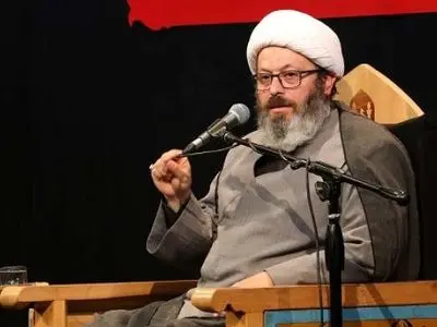 فیلم /  غلامرضا قاسمیان :  ظریف و روحانی باید اعدام شوند نمی توانید دهانشان را گل بگیرید 
