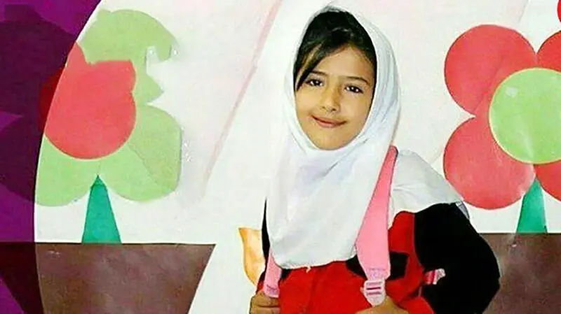 آتنا اصلانی دختر بچه ی هفت ساله