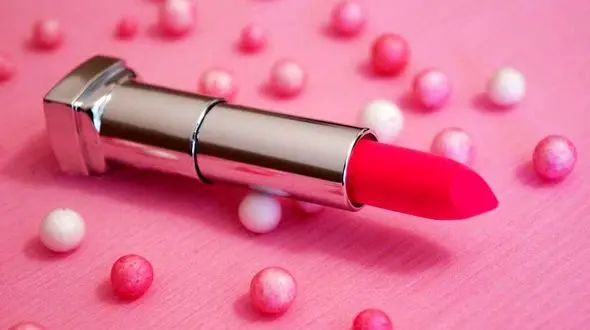 راهنمای خرید رژلب های خوشرنگ ، مناسب با رنگ پوست