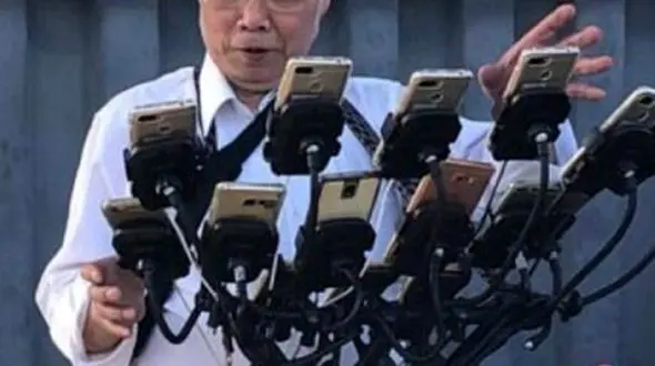 پیرمرد ۷۰ ساله رکورد بازی پوکمون گو را شکست +عکس