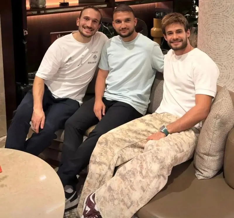 shieldsmelis__1762182395_3757780749672826812_64624139341_11zon