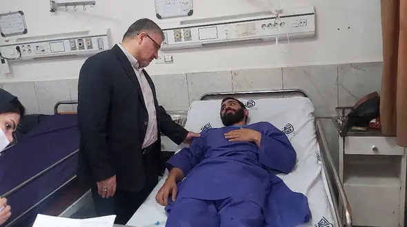 عیادت رئیس سازمان پزشکی قانونی از مجروحان حمله تروریستی به زندان اوین
