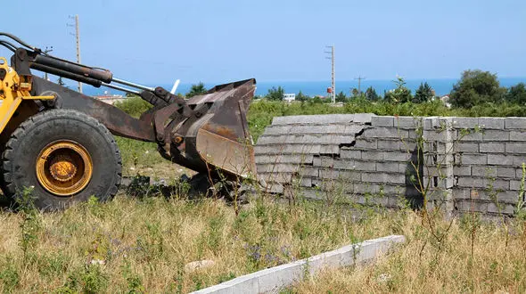 سونامی زمین خواری و تخریب جنگل ها در مازندران / 90 درصد زمین های کشاورزی فاقد سند هستند