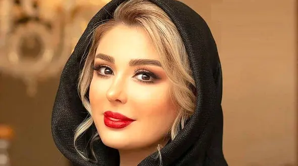 چهره و تیپ تماما سرخ نیوشا ضیغمی + عکس