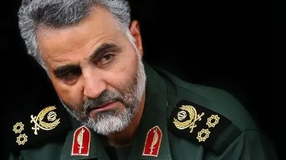 باقی مانده خودروی شهید سلیمانی در یک میدان قرار گرفت + فیلم و عکس
