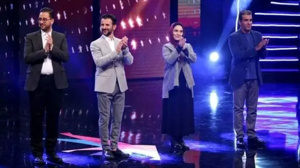 یک شرکت کننده سر داوران عصر جدید کلاه گذاشت + فیلم