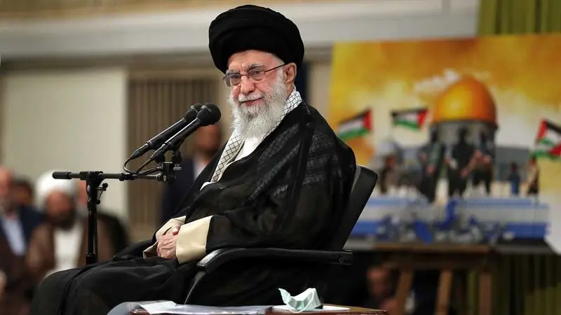 رهبری در دیدار جمعی از دانش‌آموزان و دانشجویان سراسر کشور