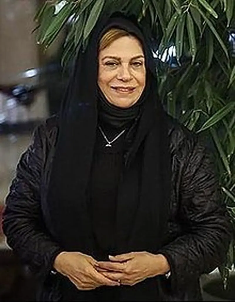 گوهر خیر اندیش
