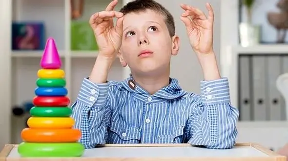 نشانه های اوتیسم در کودکان + فیلم