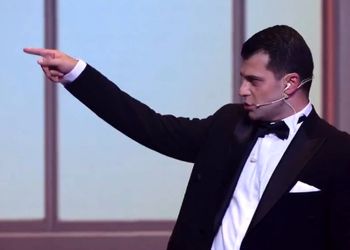 دکوراسیون جنجالی بچه مهندس؛ روزبه حصاری کارناوال را بالا آورد