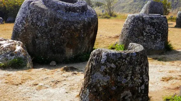  وحشت از خاکستر مرده‌ها در قبرهای خمره ای + عکس