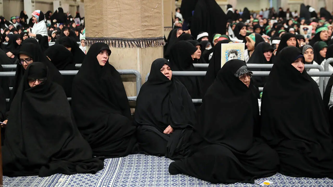 دیدار پیشکسوتان و فعالان دفاع مقدس و مقاومت با رهبر انقلاب