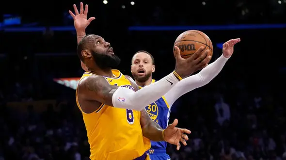 صعود لیکرز به فینال کنفرانس غرب NBA / ایلان ماسک، همیلتون و کیم کارداشیان تماشاگر بازی + تصاویر