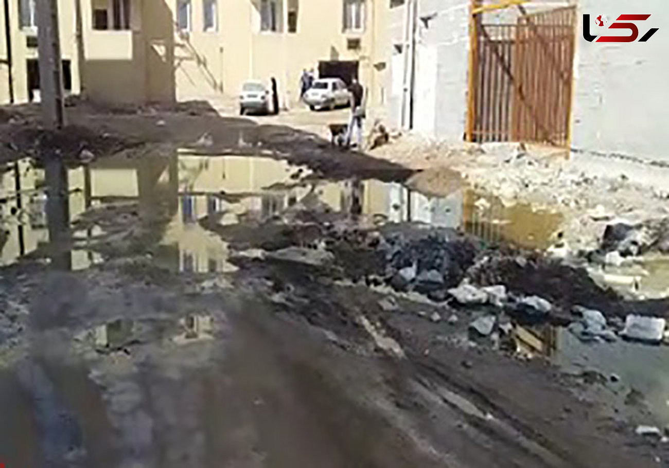 آب گرفتگی و ویرانی معابر مسکن مهر آبادان + فیلم