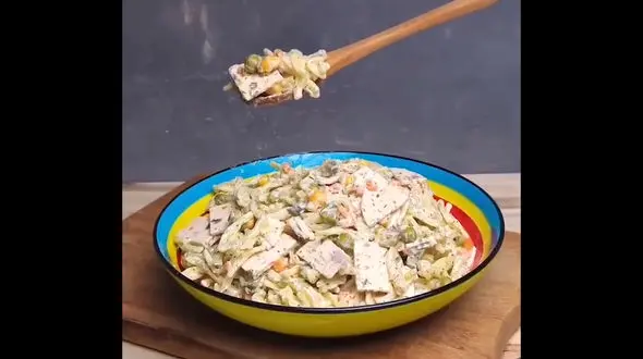 آموزش ساده و خوشمزه سالاد ماکارونی + فیلم