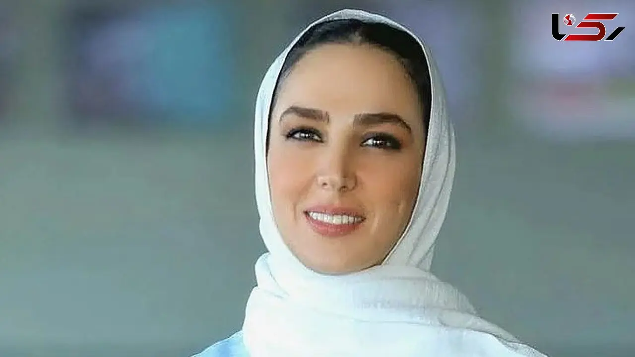 فیلم / نگاهی به چیدمان عروسکی و خوشرنگ خانه  سوگل طهماسبی بازیگر سریال ساهره ! / از فرش ایرانی فیروزه ای رنگ تا میلمان خوشرنگ با میزناهارخوری و کنسول گوشه پذیرایی اش