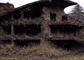 معماری خلاقانه؛ خونه داغون شده بود ولی بازسازی کردن زمین تا آسمون فرق کرد