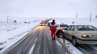 نجات جان 44 خودروی گرفتار در برف / در اشنویه رخ داد