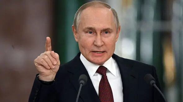 Putin: Western Troops in Ukraine Are ‘Legitimate Targets,’ Repeats Moscow Talks Offer