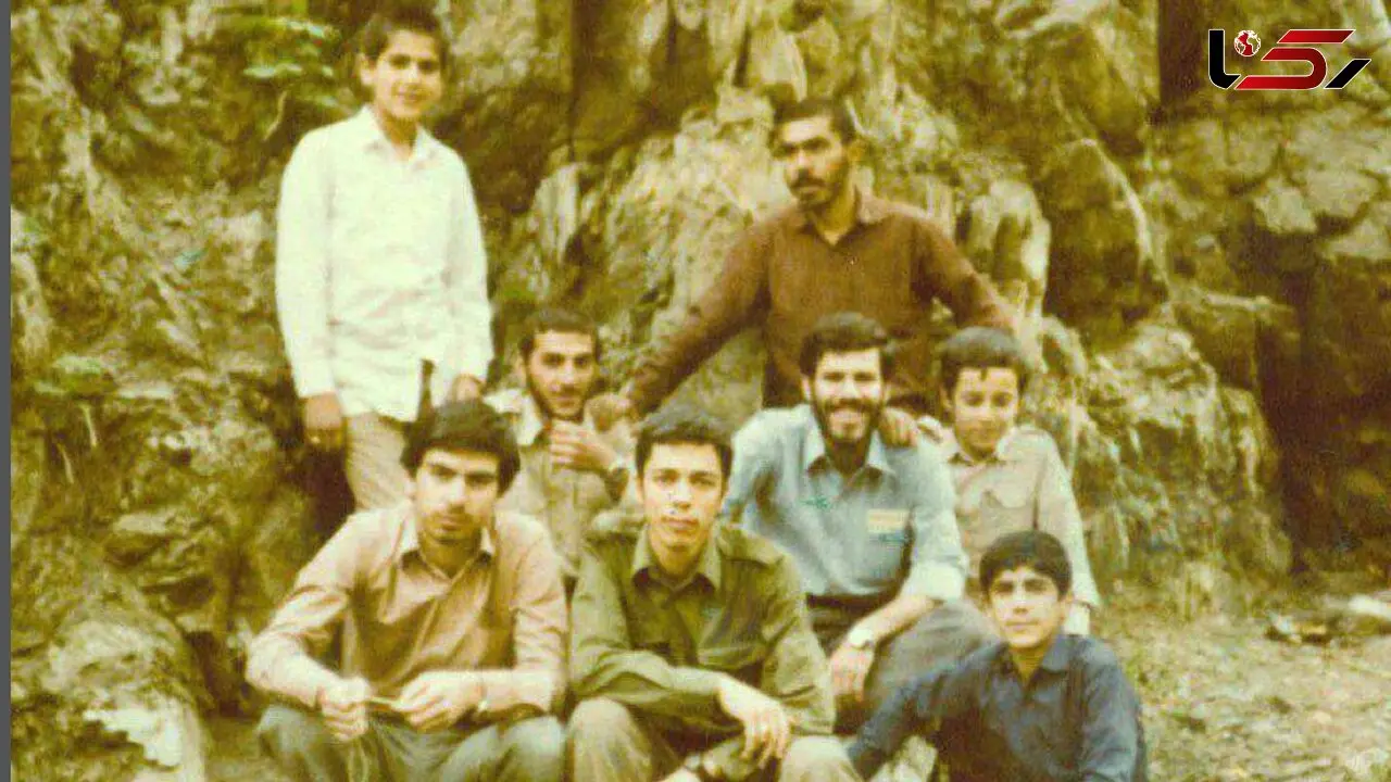 عکس دیده نشده از جوانی سردار باقری در کنار شهید خرم دل