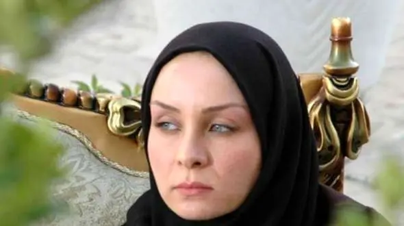 حدیث فولادوند، خوش‌تیپ‌تر از همیشه در مراسم بزرگداشت / استایلی که در شبکه‌های اجتماعی غوغا به پا کرد!