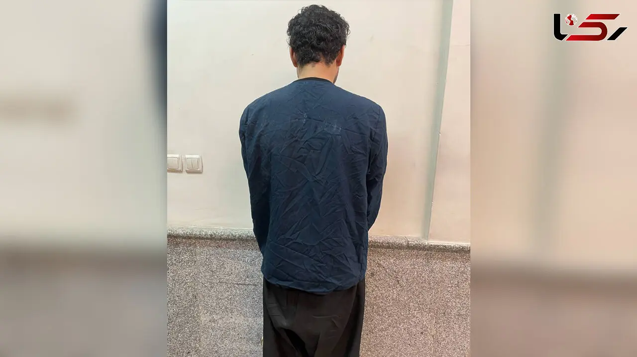 این مرد زن و شوهر همسایه را کاردآجین کرد و کشت + اولین عکس و  اعترافات قاتل خشمگین در دادسرای جنایی
