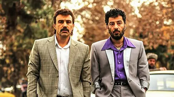 حضور نوید محمدزاده در اکران با اوت فیت متفاوت / محسن تنابنده با تیپ رسمی و رامبد جوان با استایل ساده و راحت به سینما رفتند+عکس