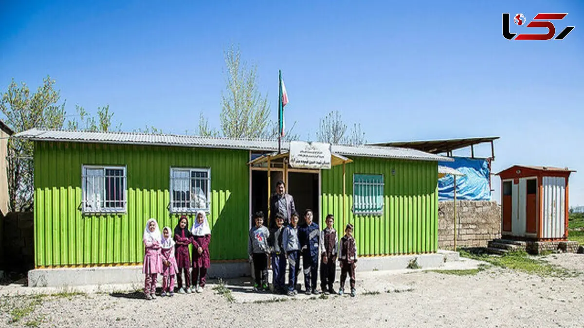 حذف مدارس سنگی، کانکسی و کاهش تراکم دانش آموزان در کلاس های درسی