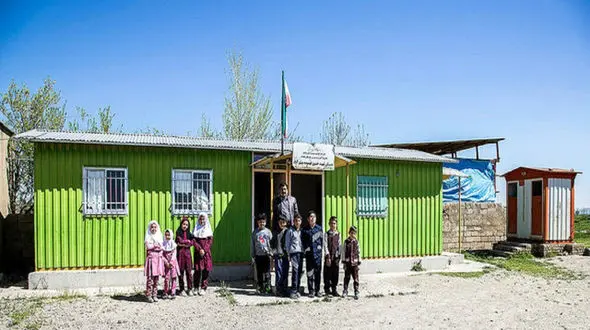 هزارمین مدرسه کانکسی کشور جمع آوری شد / ۱۰۰۰ مدرسه سنگی هم در حال ساماندهی است