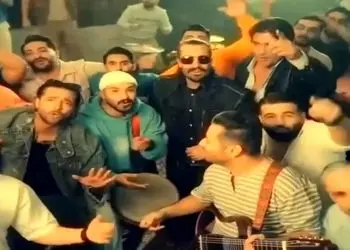 فیلم آواز خوانی باشکوه ماکان بند / عرفان طهماسبی درونشون فعال شده آهنگ جدیدشون هلی هلی دلی دلی داره