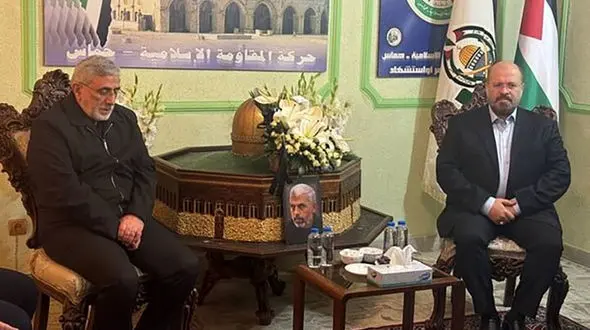 سردار قاآنی به دفتر حماس در تهران رفت + فیلم