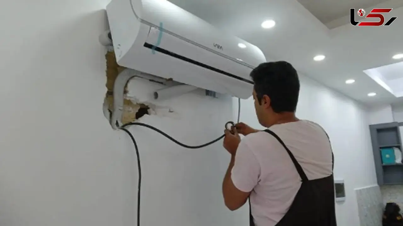 خلاقیت مشاغل؛ ایده هوشمندانه نصاب کولر گازی برای خنک کردن 2 اتاق تنها با یک دستگاه کولر مثل بمب صدا کرد+ویدیو/ انیشتین شمایی والسلام