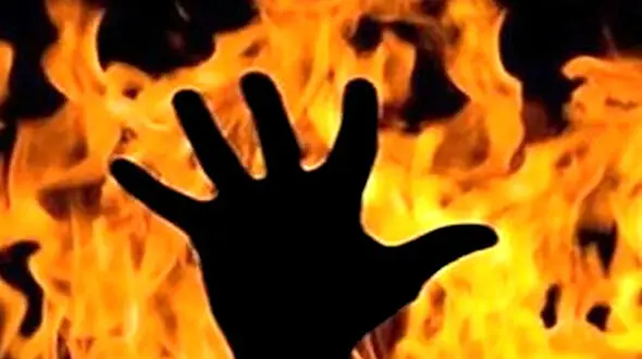 خودسوزی پسر جوان در جهرم 