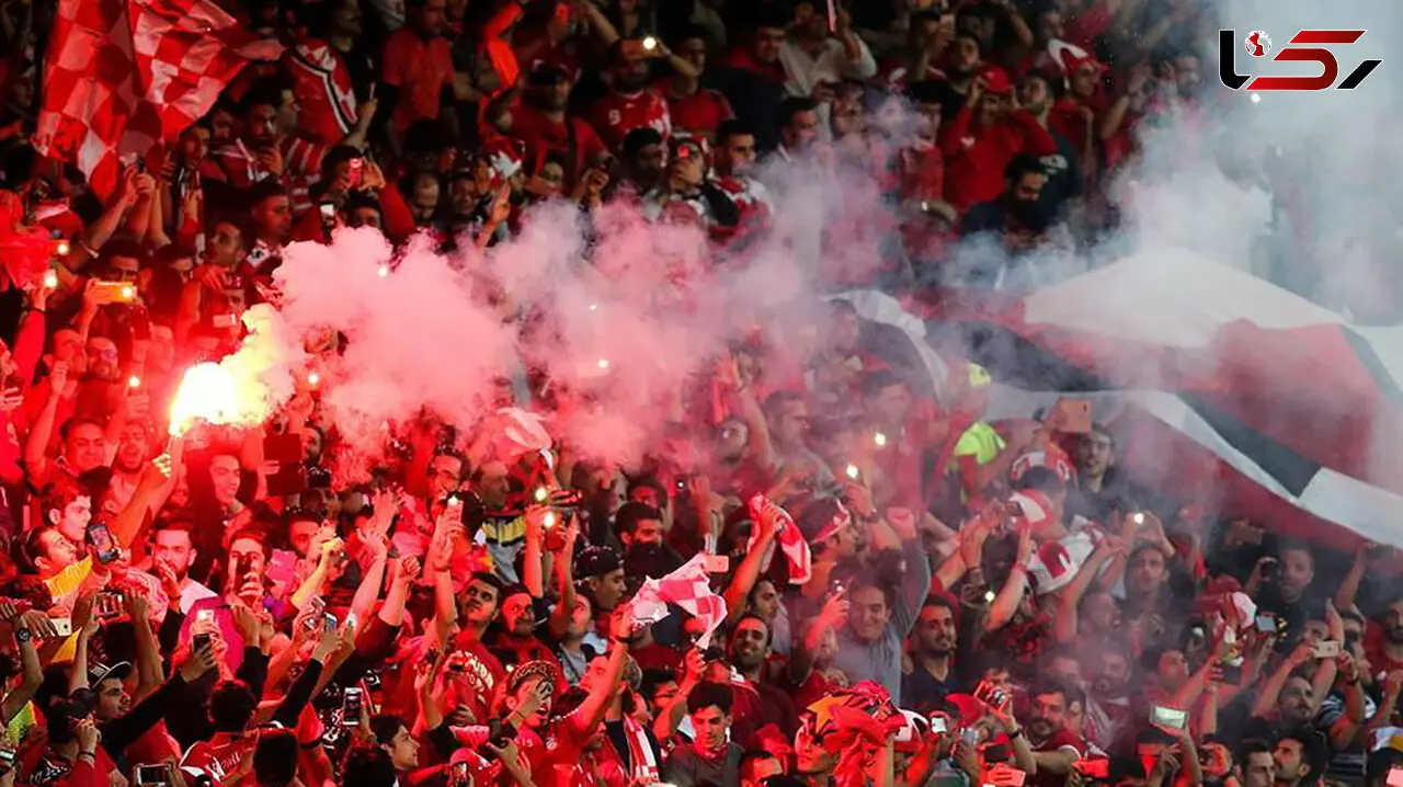 فیلم درگیری هواداران پرسپولیس با مصطفی لشگری، مدیر روابط عمومی باشگاه!