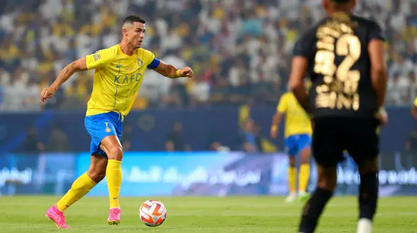 درس بزرگ رونالدو به فوتبال آسیا + فیلم