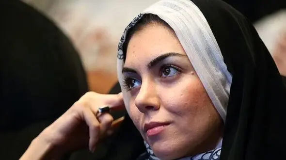 چهره ساده و زیبای آزاده نامداری از کودکی تا بزرگسالی + عکس کیک اییزی‌اش در خانه ابدی